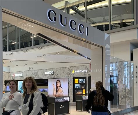 gucci toronto airport